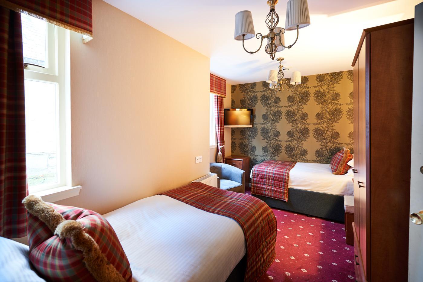 Loch Kinord Hotel Dinnet Extérieur photo