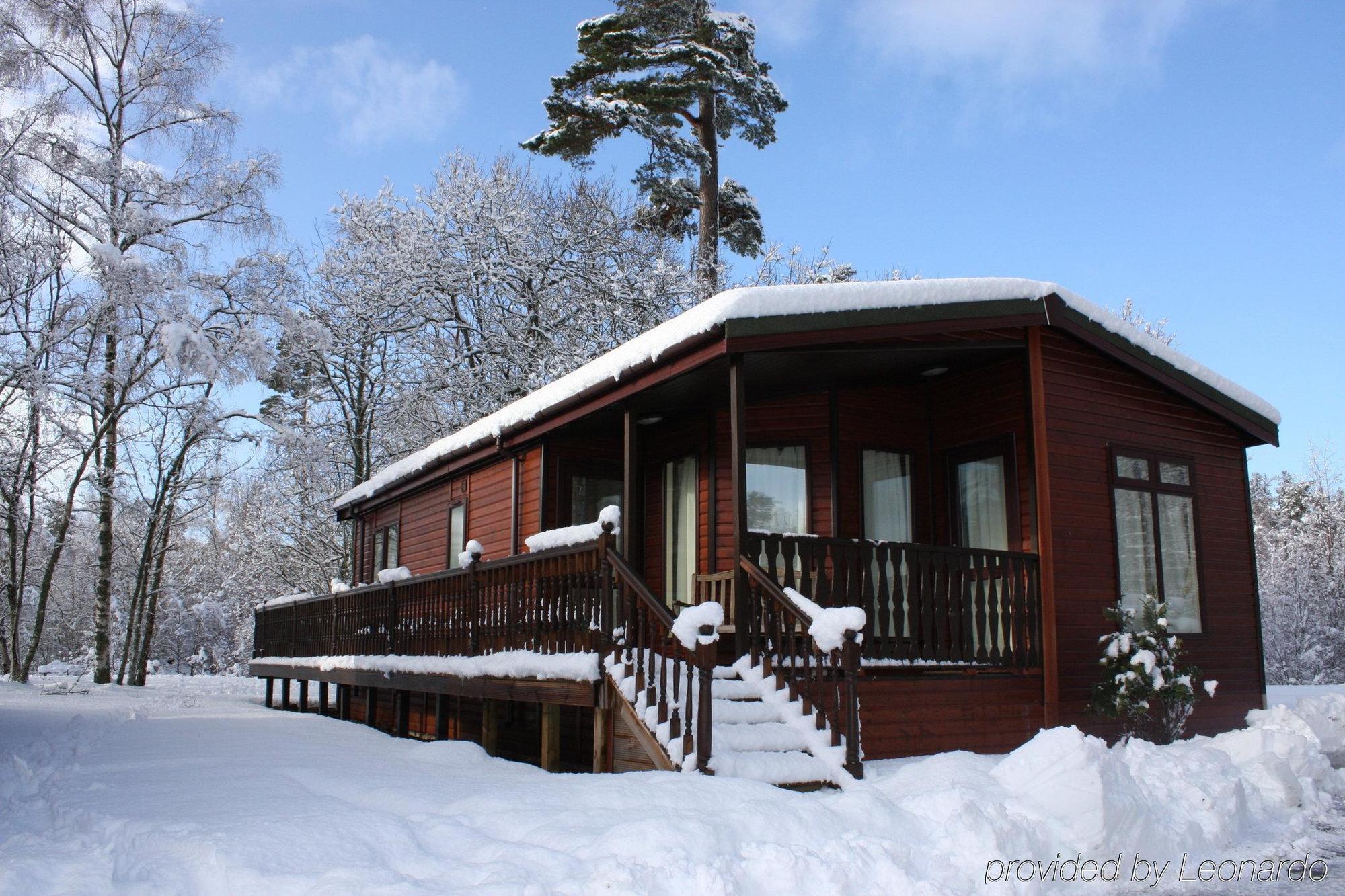 Loch Kinord Hotel Dinnet Extérieur photo