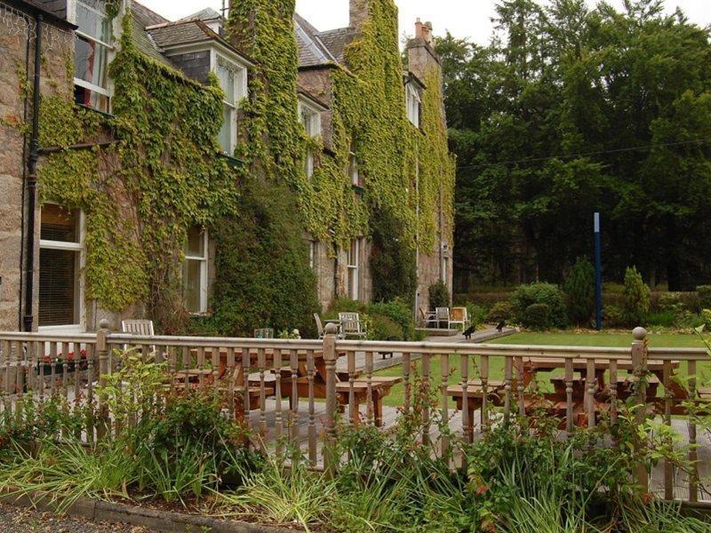Loch Kinord Hotel Dinnet Extérieur photo