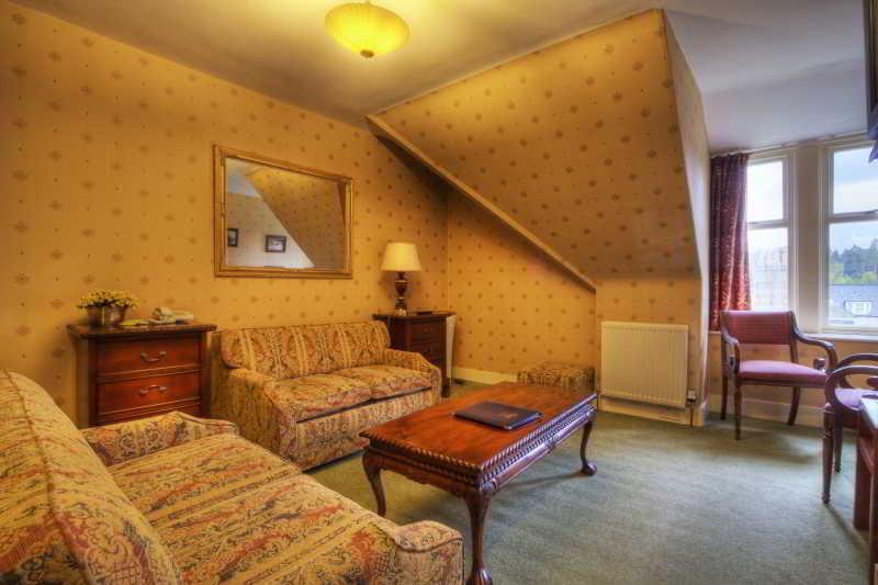 Loch Kinord Hotel Dinnet Extérieur photo